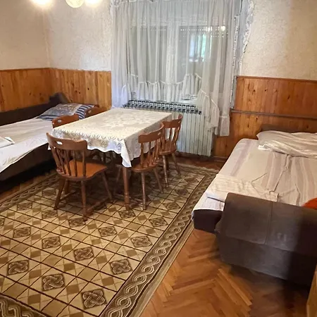 Yellow House Ritopec