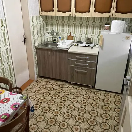 Yellow House Ritopec